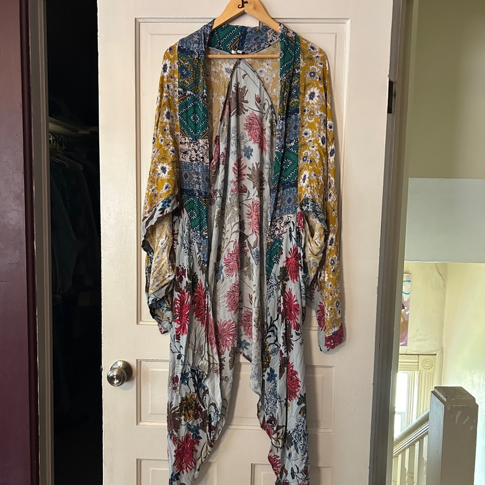 Umgee Multicolor Patchwork Floral Kimono